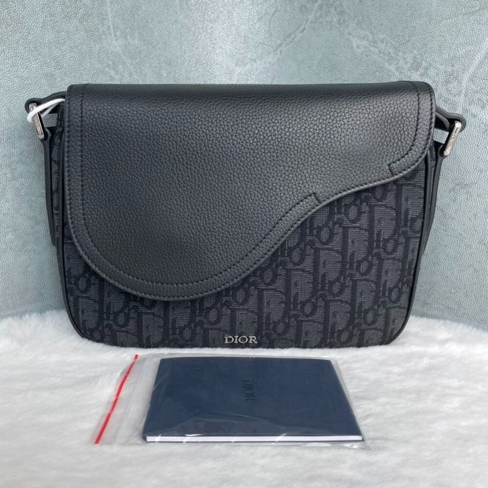 Dior Women Pre-Loved Bag Very Good Condition